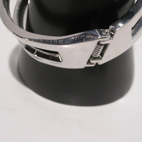 Faux Polished Silver Abstract Bangle Spring Hinge Bracelet Modern Twist Cuff - Picture 8 of 15